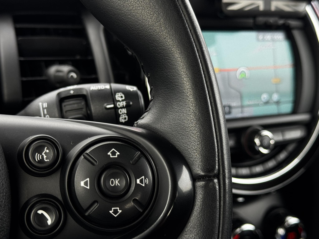 43189871-13.jpg
